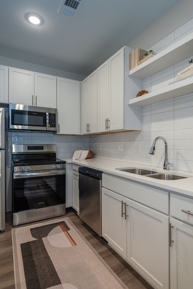 Building Photo - Attain at Chic's Beach