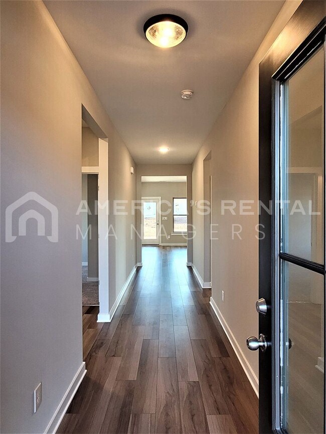 Building Photo - Home for Rent in Meridianville, AL!!! AVAI...