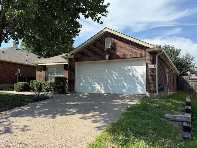 Foto del edificio - 9104 Bedford Ln