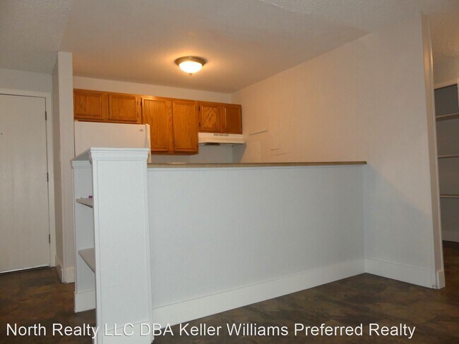 Foto del edificio - 3 br, 1 bath Condo - 707 W. 96th Ave. #18