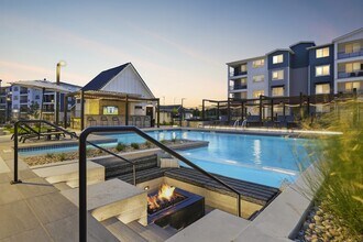 Building Photo - Farm Haus