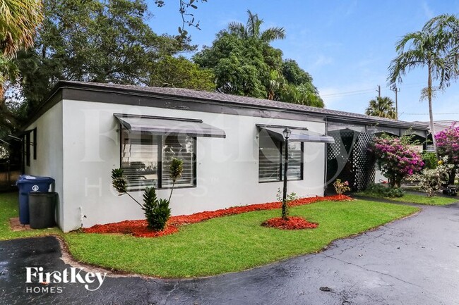 Building Photo - 127 2nd St