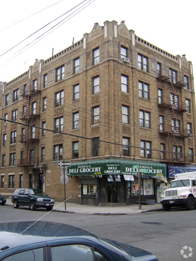 Primary Photo 11/03/06 - A Bertha