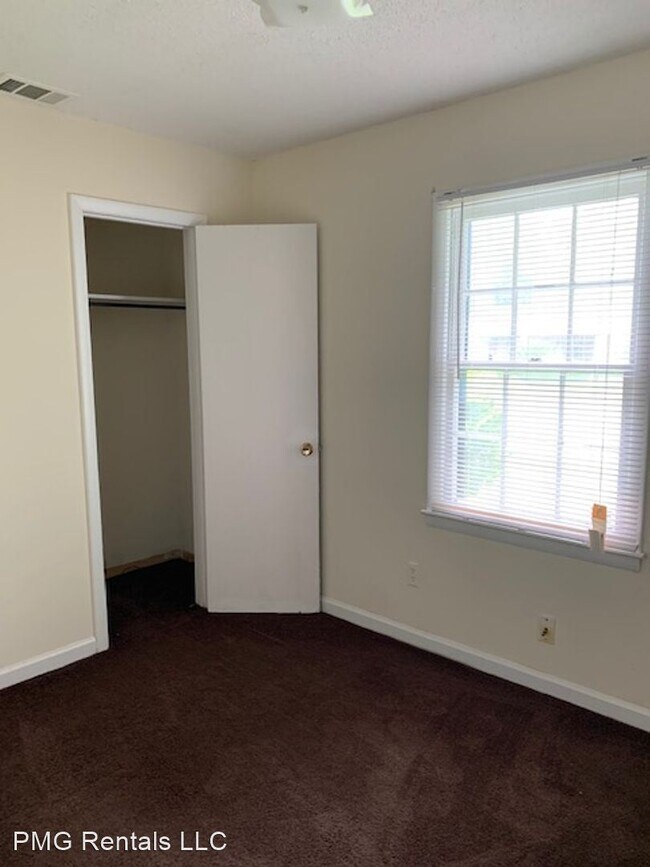 Building Photo - 3 br, 1 bath House - 112 Anthony Street