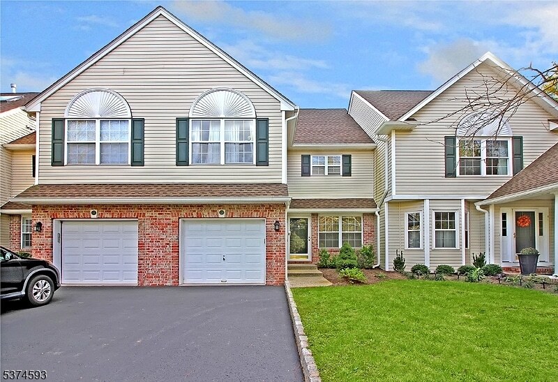 Foto principal - 29 Cooper Ln