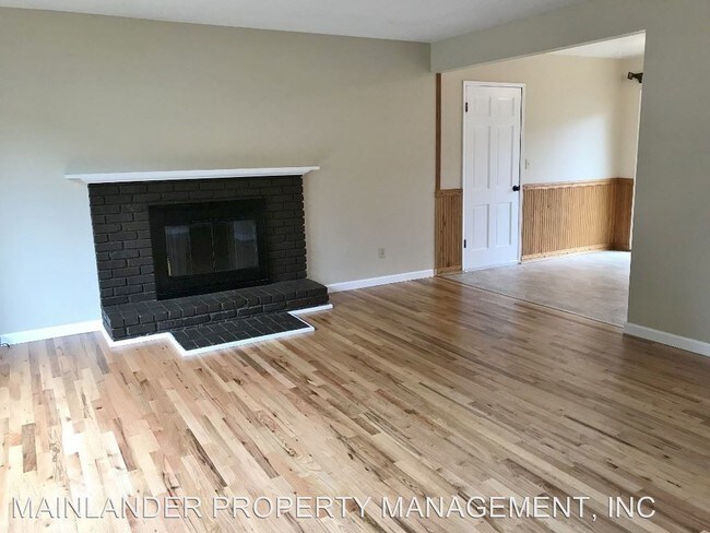 Building Photo - 17761 Deemar Way
