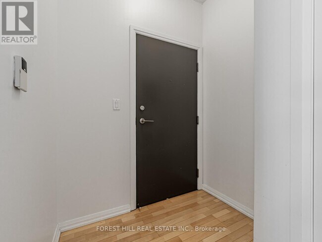 Photo du bâtiment - 35 Hayden St