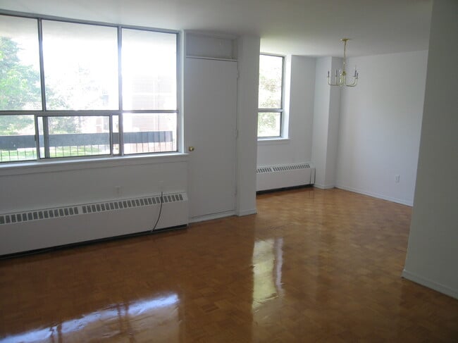 Building Photo - Heath Residences