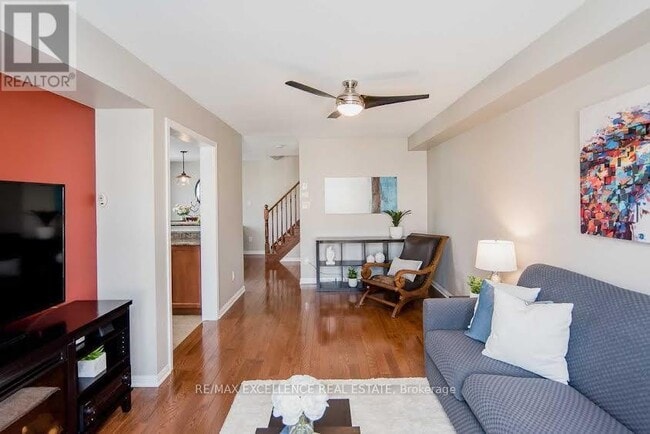 Building Photo - 878 Brassard Cir