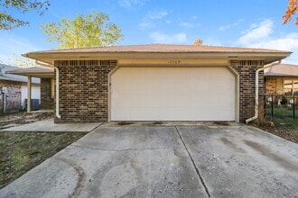 Building Photo - 12509 Ridgegate Rd