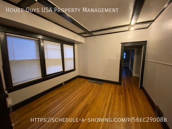 Building Photo - 2416 E 42nd St