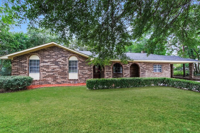 Primary Photo - Charming Brick Home in Augusta