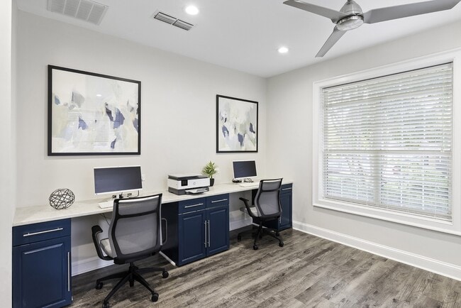 Foto del edificio - Evergreen Lenox Park