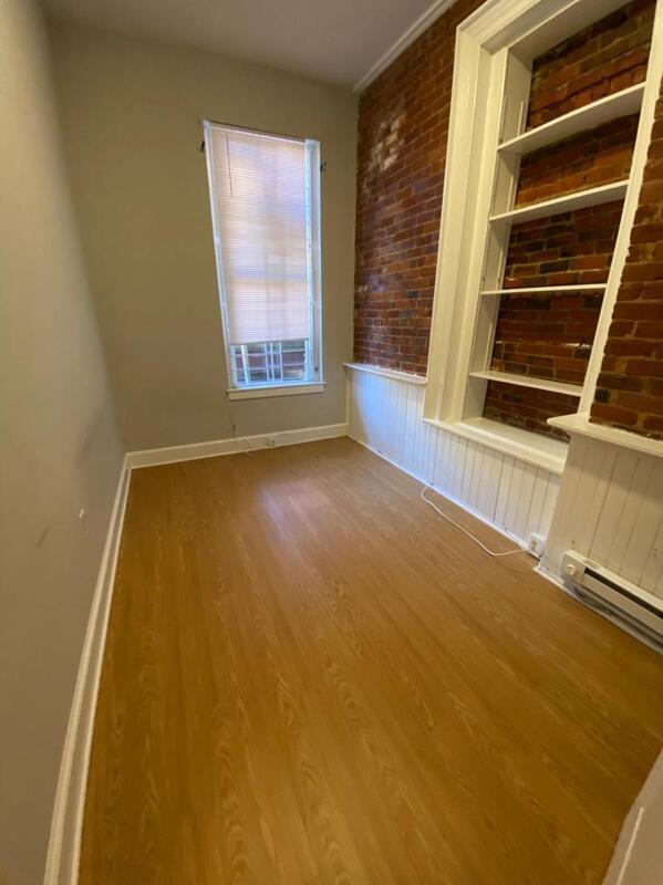 Photo - 204 W Broad St House