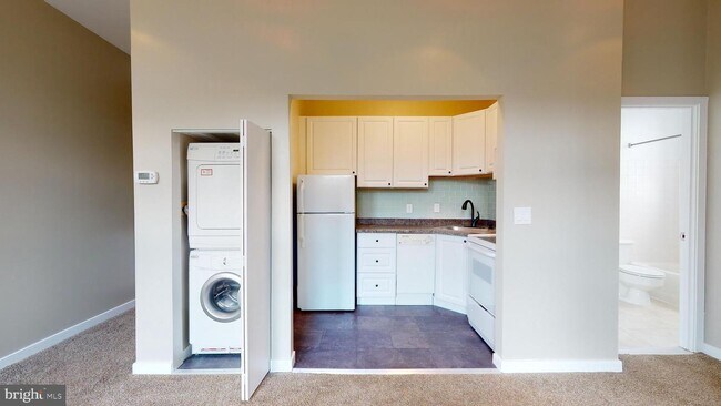 Foto del edificio - 2611 Adams Mill Rd NW