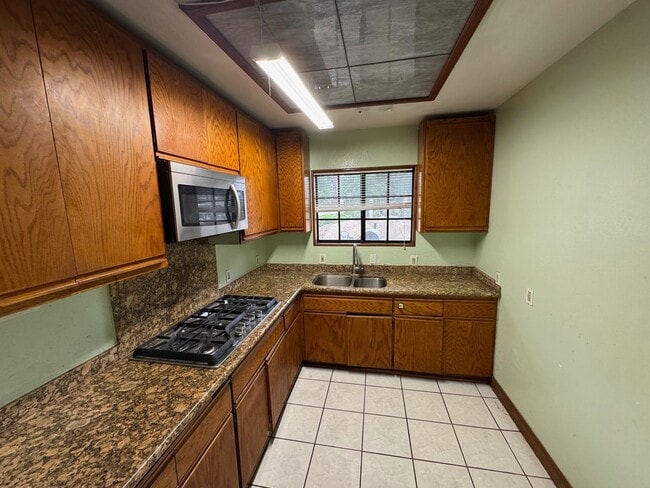 Building Photo - Spacious 3-Bedroom Home in Rowland Heights