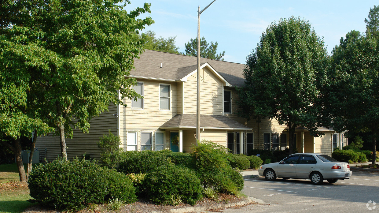 Building Photo - Tallstone Apartments