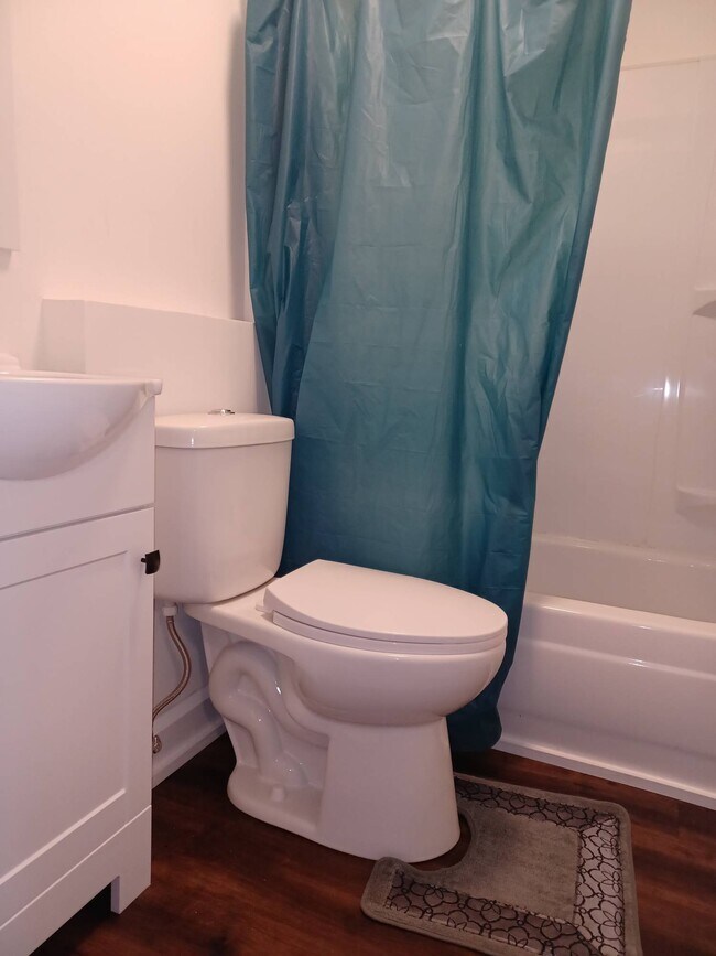 Building Photo - 3128 N Keystone Ave