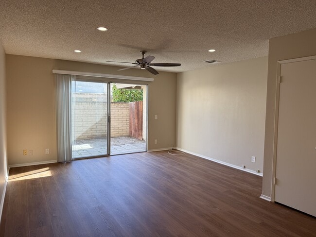 Photo - 183 Southampton Way Townhome