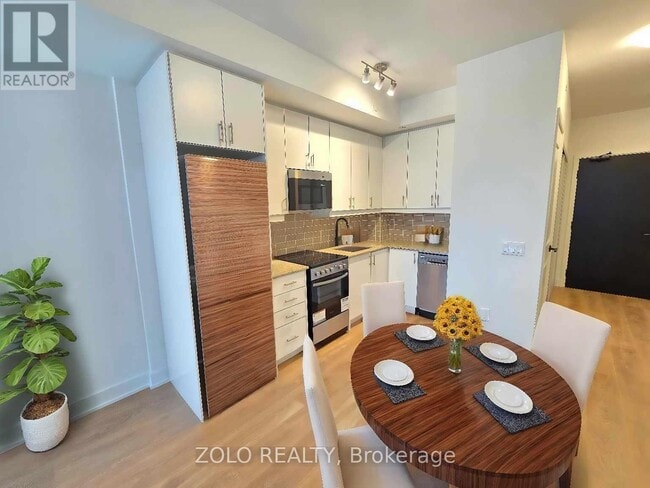 Building Photo - 2333 Khalsa Gate