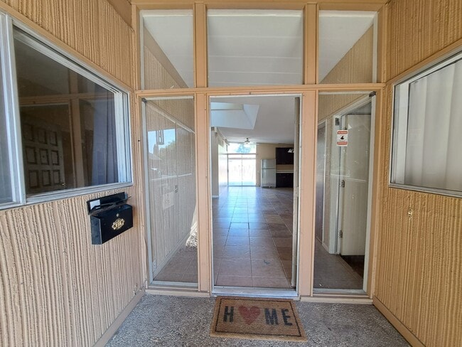 Building Photo - 1312 Toyon Plz