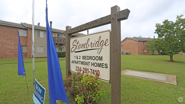 Building Photo - Stonebridge Apartments