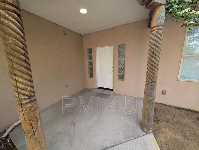 Foto del edificio - 511 Eugene Ct SE