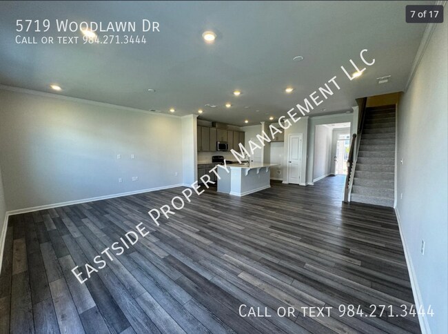 Building Photo - 5719 Woodlawn Dr