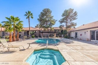 Building Photo - 2606 S Durango Dr