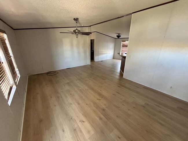 Building Photo - 6100 E Rancier Ave