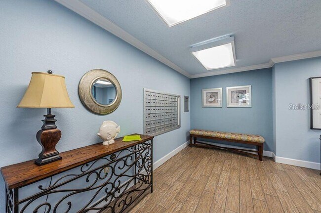 Building Photo - 1316 Pasadena Ave S