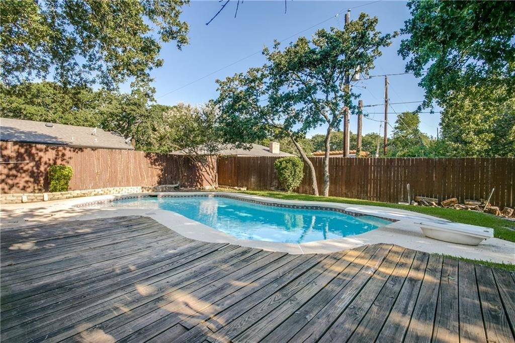 Primary Photo - 4805 Bonneville Dr