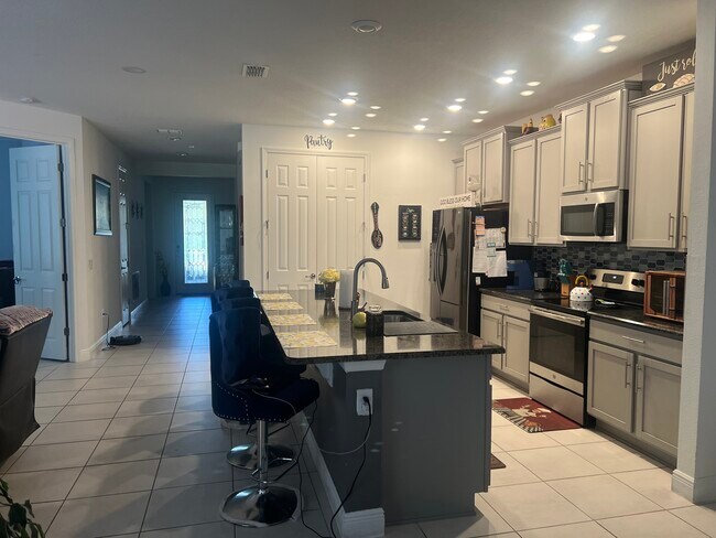 Foto del edificio - 3855 Carrick Bend Dr