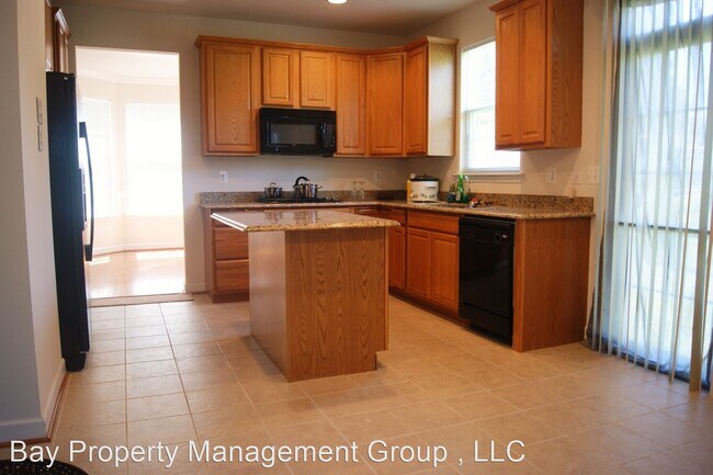 Building Photo - 5 br, 3.5 bath House - 8700 Weitz Manor Lane