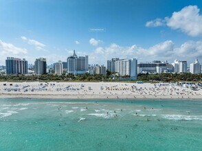 Building Photo - 1623 Collins Ave