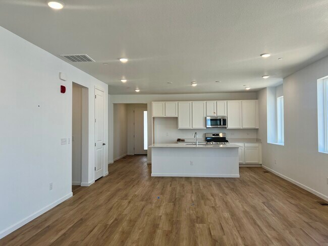 Foto del edificio - 2645 Sawyer Ln