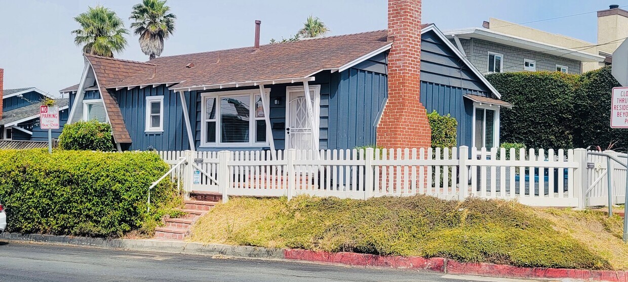 Foto principal - 1701 Golden Ave