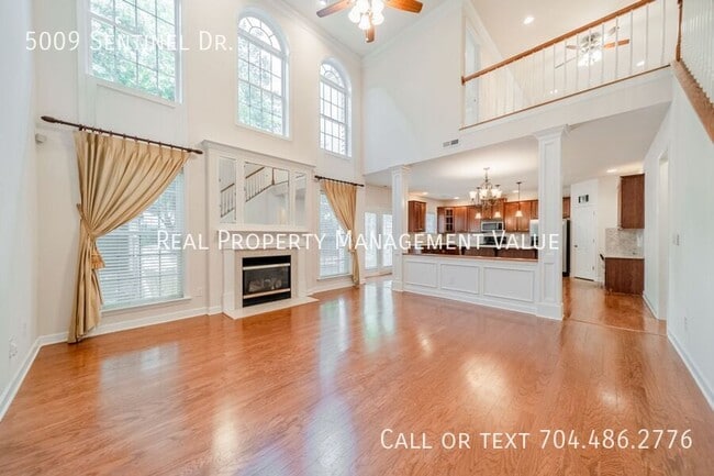 Building Photo - 5009 Sentinel Dr