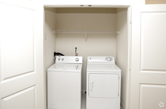 2 habitaciones, 2 baños - 1094 pies cuadrados - LEGACY PARK