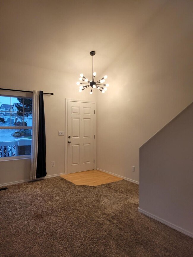 Building Photo - Cozy 4 bd 2.5 bath in Lakeland Hills
