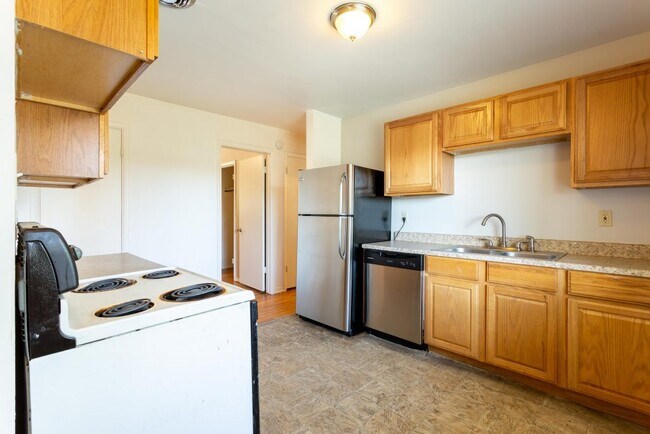 Foto del edificio - 3285 Moorhead Ave