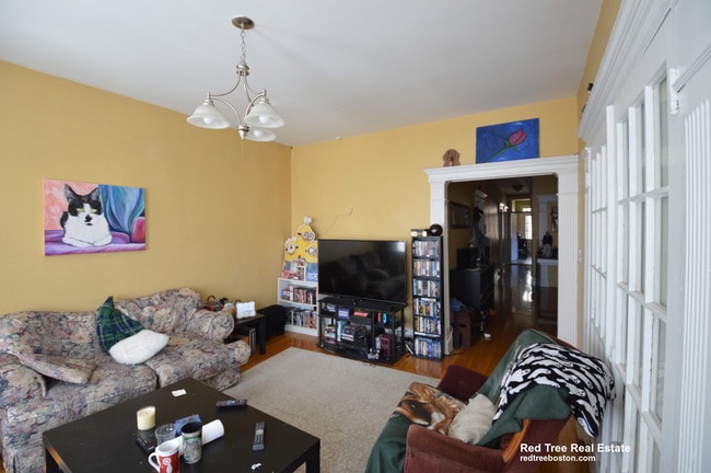 Building Photo - 1721 Commonwealth Avenue