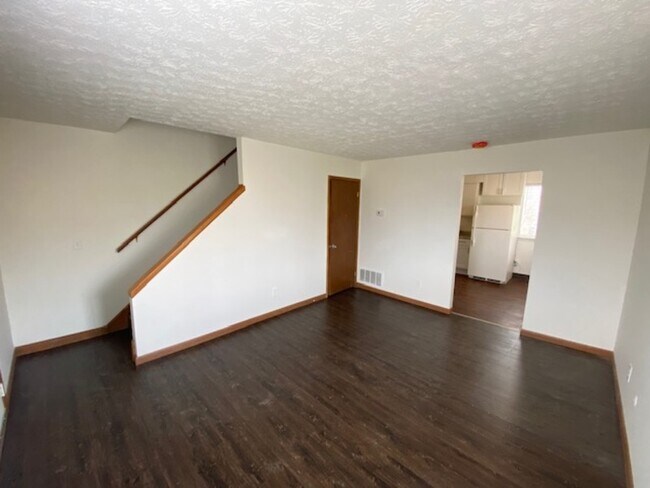 Building Photo - 2733 Beulah Rd