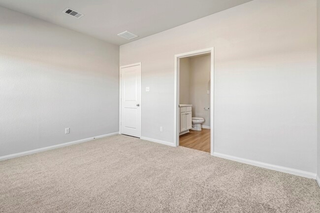 Building Photo - 8220 Sunberry Shadow Dr