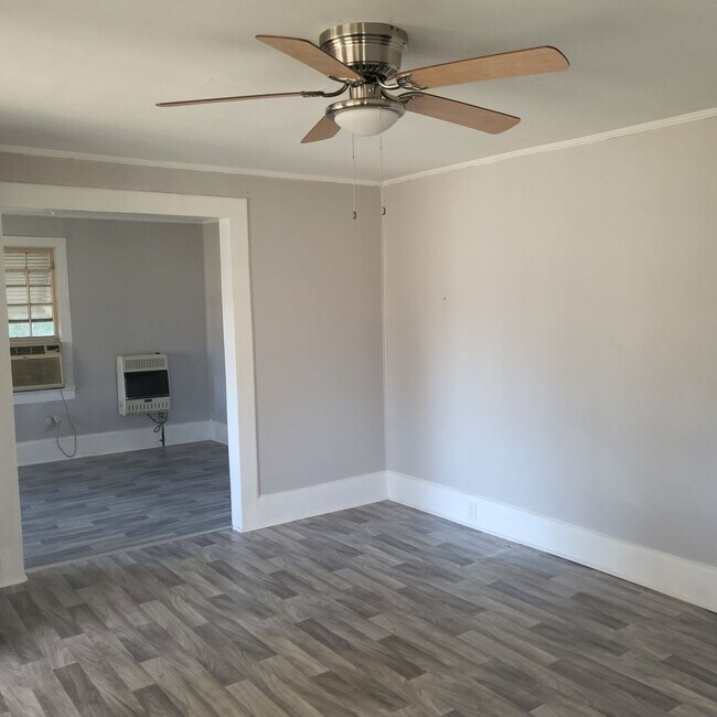 Foto del edificio - 128 Wrightsville Ave