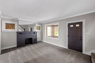 Building Photo - 506 Transverse Ave