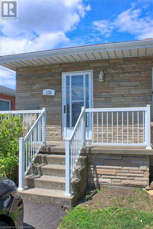 Photo du bâtiment - 176 E 32nd St