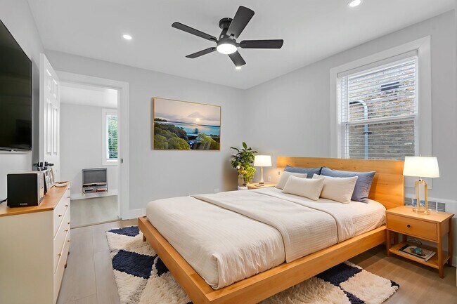 Foto del edificio - 2712 W Balmoral Ave