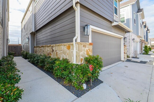 Foto del edificio - 9821 Prairie Garden Ln