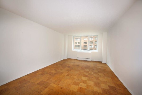 Building Photo - 143 E 29th St